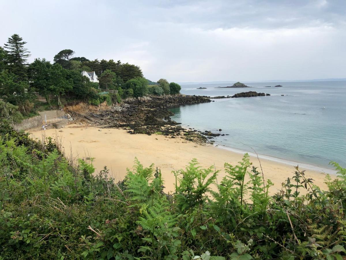 Tres Bel Appartement Vue Mer Avec Piscine Douarnenez Exterior photo